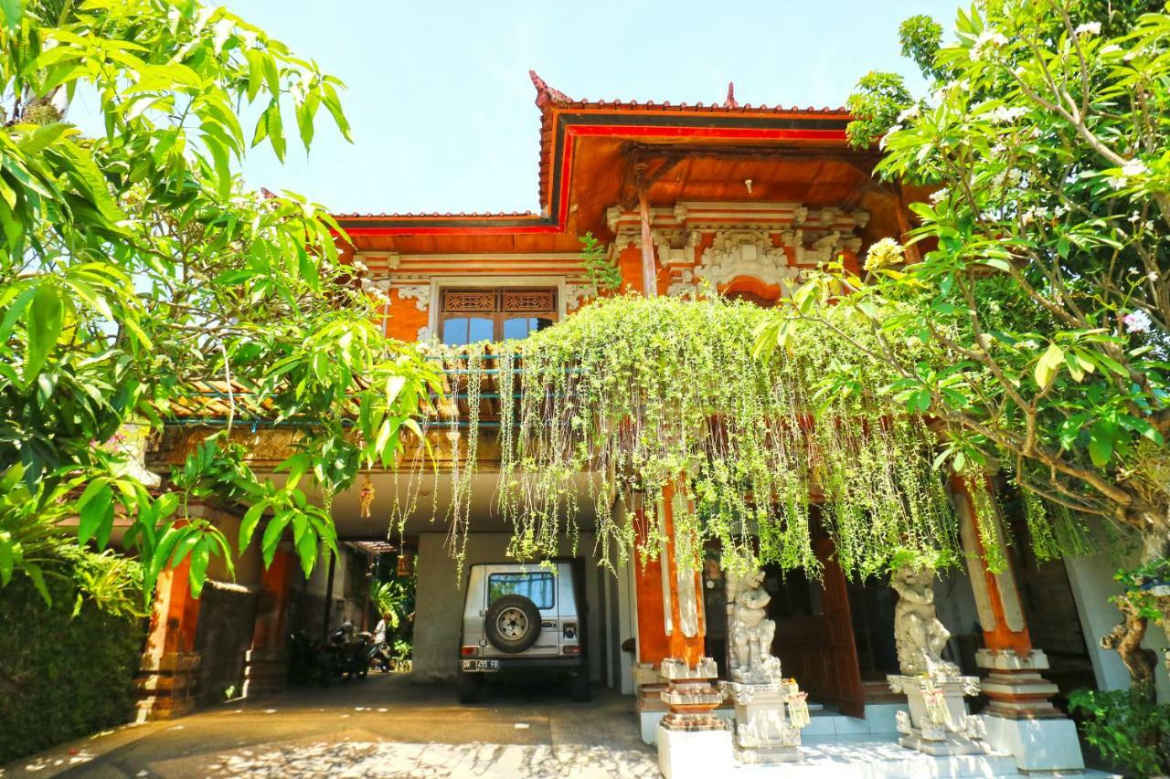 Wisma tamu Inada Losmen Seminyak (Bali)