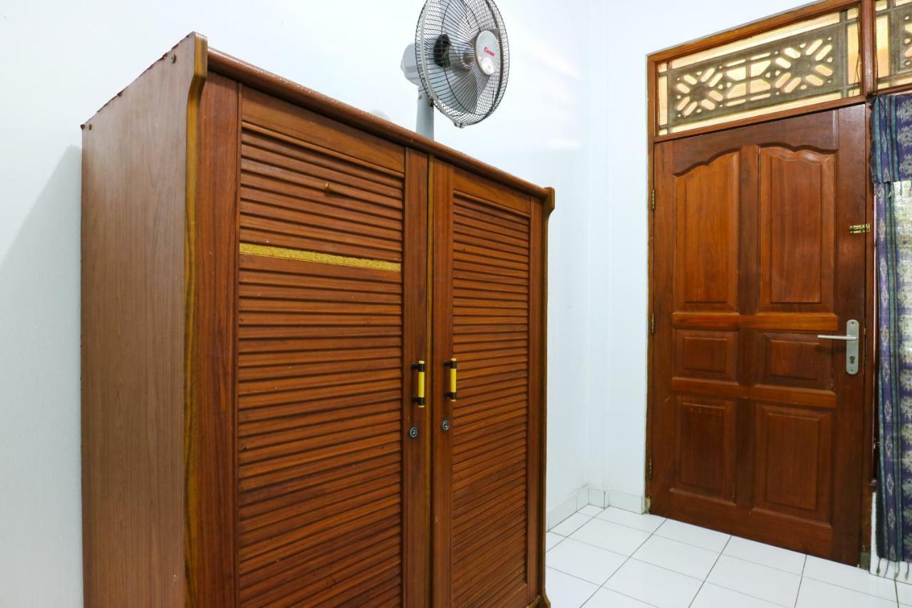 Inada Losmen Wisma tamu