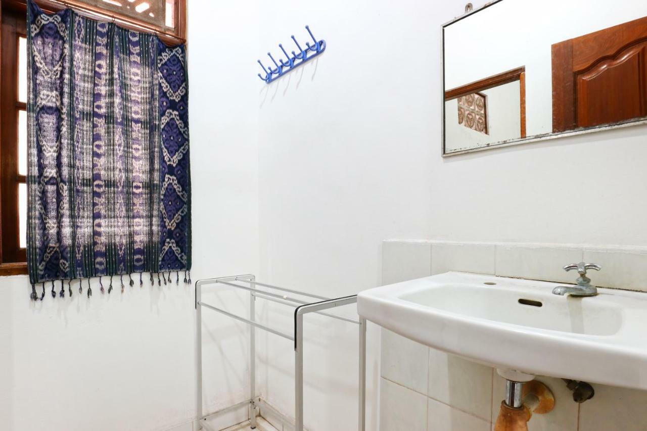 Guest house Inada Losmen